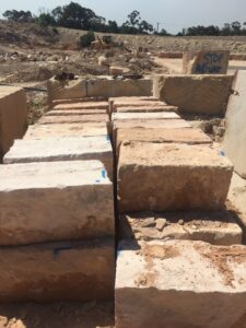 b grade 2-4 sawn sided blocks sandstone blocks vs concrete sleepers